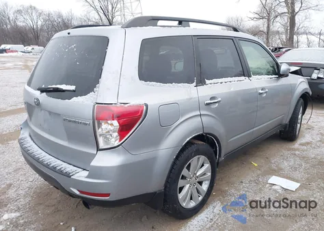 2012 Subaru Forester 2.5X Limited из США, поврежденный, VIN JF2SHBEC6CH451988